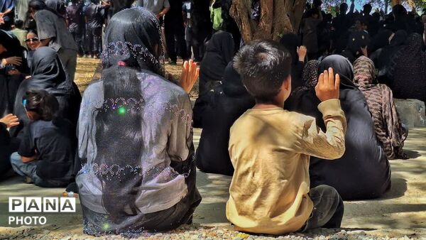 دلدادگان حسینی در سوگ علمدار کربلا گریستند