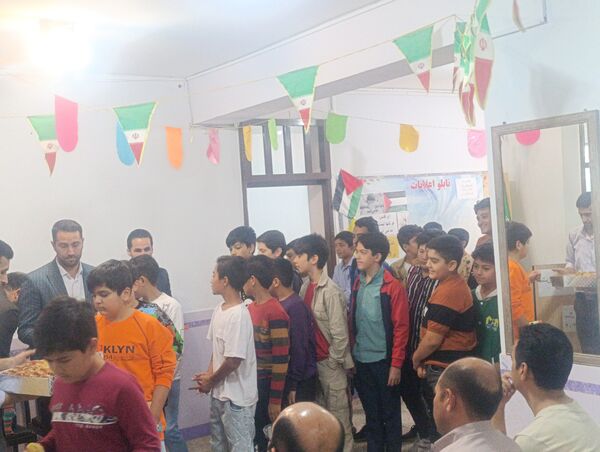جشن جوانه‌های دبیرستان دوره اول نمونه دولتی پژوهش آشخانه