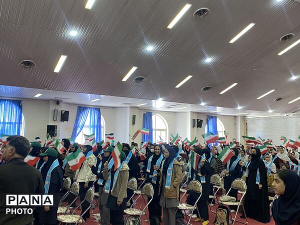 همایش یاوران انقلاب، پیشتازان مقاومت در نهاوند