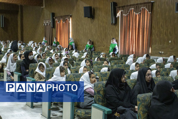 اجرای نمایش حدیث کساء و تشییع نمادین حضرت زهرا(س) توسط دانش آموزان دبستان حضرت زینب(س) 