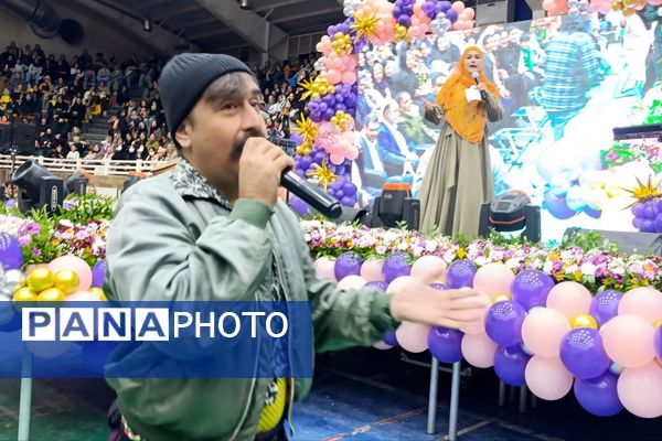 گردهمایی رانندگان سفیر مهر در هفته حمل‌ونقل شیراز