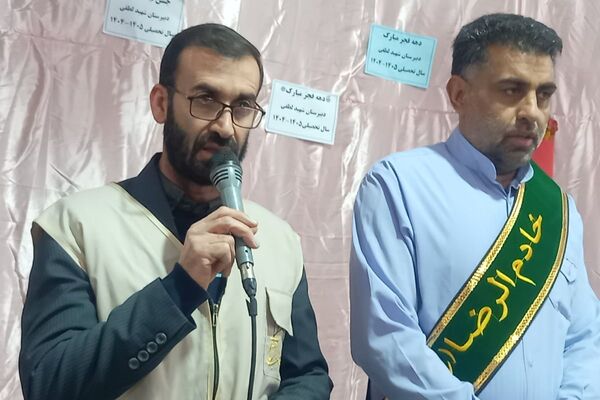 مدرسه شهید لطفی بهارستان‌دو میزبان جشن دهه فجر 