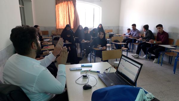 برگزاری اردوی آموزشی خبرنگار دانش‌آموزان منطقه افشار