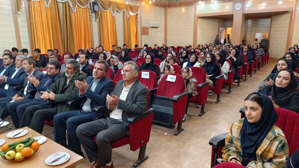 آیین تجلیل از نفرات برتر دهمین دوره جشنواره خوارزمی