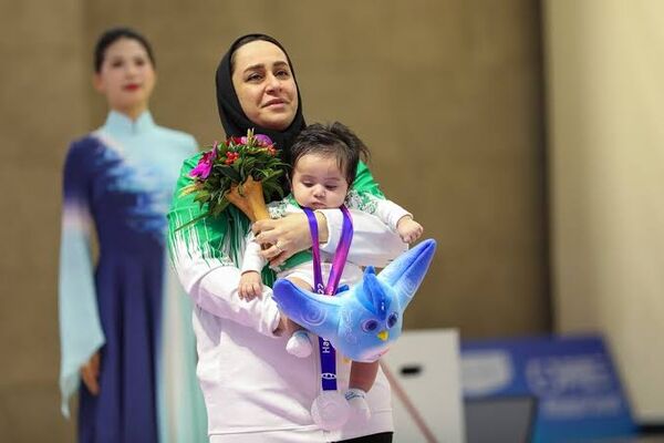 ساره جوانمردی در جمع ستاره‌های تپانچه جهان