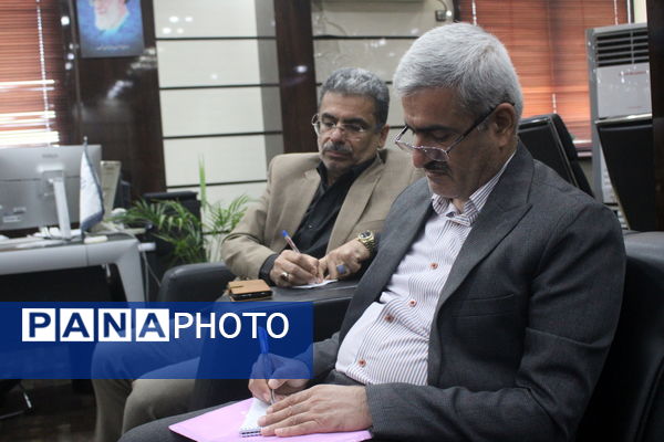 جلسه ارزیابی بازرسان وزارت آموزش و پرورش از کانون‌های فرهنگی تربیتی استان بوشهر