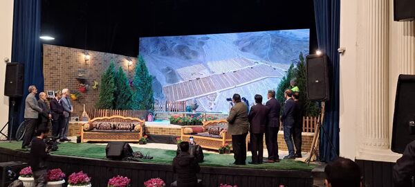 مراسم روز درختکاری در تالار هنر اصفهان با حضور مدیران شهری شهرداری اصفهان