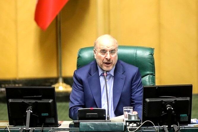 دولت و مجلس با هماهنگی یکدیگر به صورت یکپارچه مشکلات بودجه را حل کنند