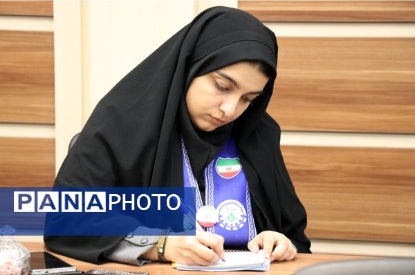 نشست مشاور وزیر با مدرسان سازمان دانش‌آموزی استان خراسان رضوی