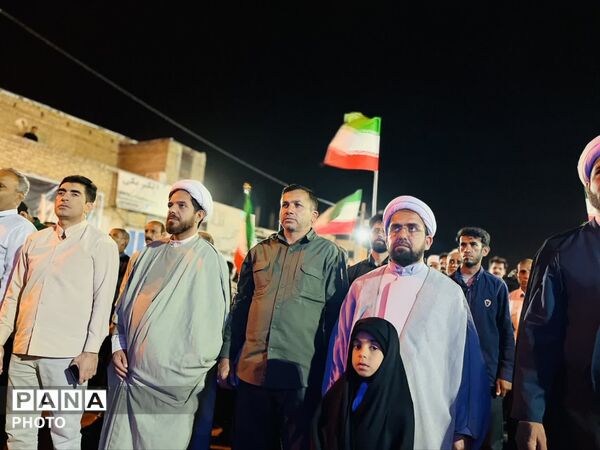 حضوردانش آموزان دراجتماع مردمی رودبارجنوب
