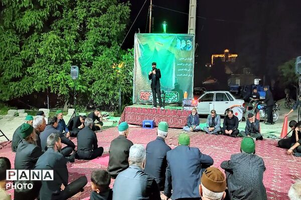 هیئت زنجیر زنی در هشتمین شب از ماه محرم الحرام در حسینیه شهدای شهر بار