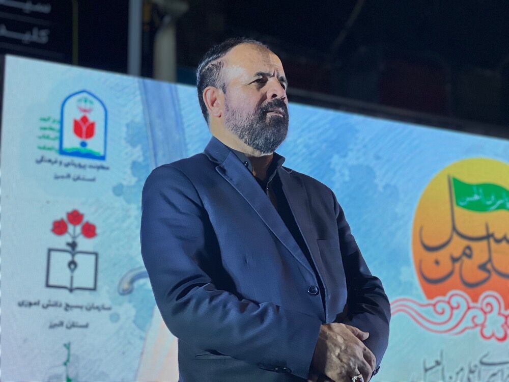 ۱۲هزار دانش‌آموز در مراسم «احلی من العسل»  شرکت کردند