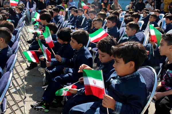 جشن شکوفه‌ها، نوید بخش آغاز فصلی جدید از تحصیل