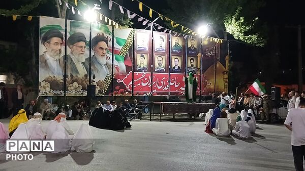 در سایه خطبه غدیر؛ کاروان نمایش آئینی در قلب اجتماعات شبانه مردمی
