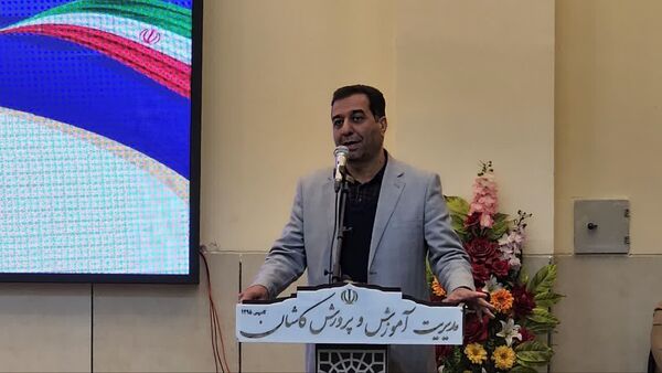 مراسم افتتاحیه مدرسه خیرساز شهیدان بارفروش در کاشان