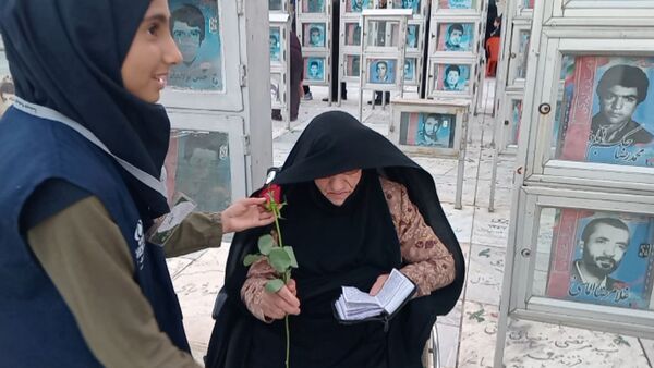 مهمانی لاله ها، آئینی برای زنده نگه داشتن یاد ایثار و  مقاومت