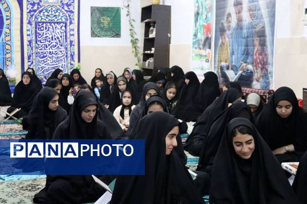 برگزاری باشکوه دومین محفل قرآنی «رواق» با محوریت ترویج جلسات خانگی قرآن در شهرستان فلارد