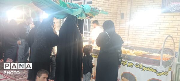 برپایی بازارچه محصولات بانوان در بنادکوک دیزه تفت