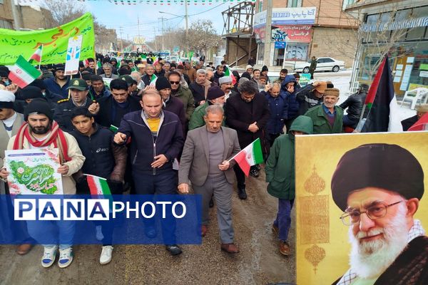 راهپیمایی ۲۲ بهمن در شهر تیتکانلو 