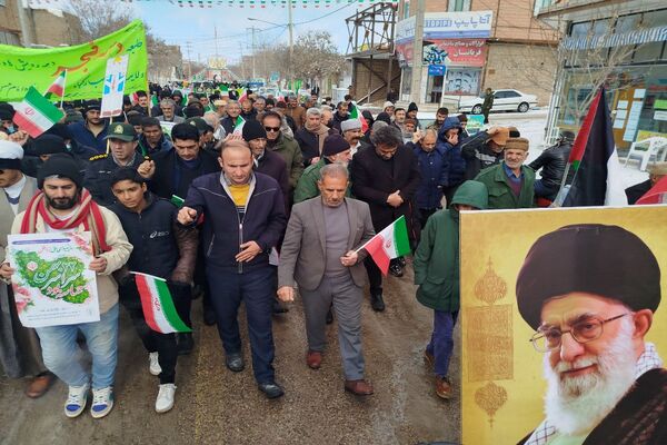 راهپیمایی ۲۲ بهمن در شهر تیتکانلو 