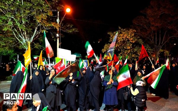 حضور و ایستادگی ؛ تکرارِ حماسه در بامِ ایران