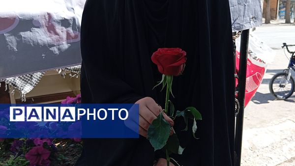 خیابان‌های بن، رنگ ماتم گرفت: تشییع نمادین پیکر امام هشتم