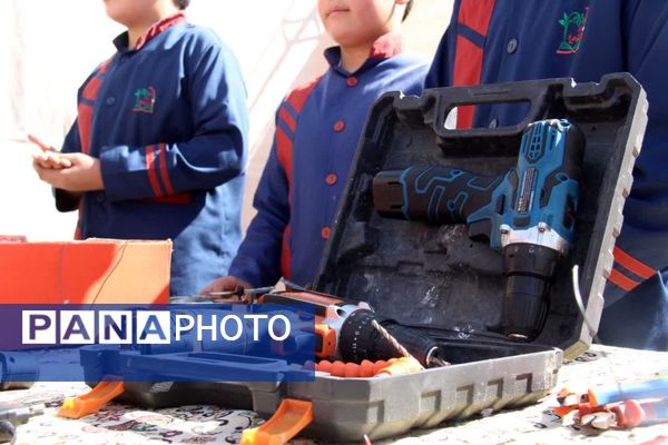 جشنواره دانش‌آموزی «کوک به کوک، حال خوب» در دبستان عطایی‌فرد