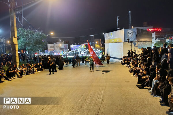 بجنورد یکپارچه در سوگ حسین(ع)