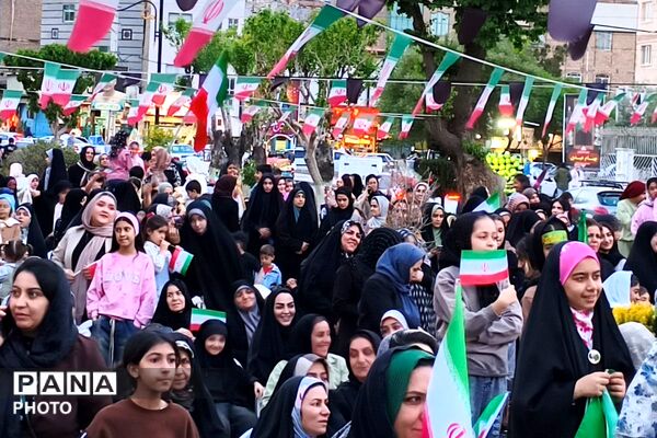 همایش مادر و دختری جان فدا در بهارستان دو