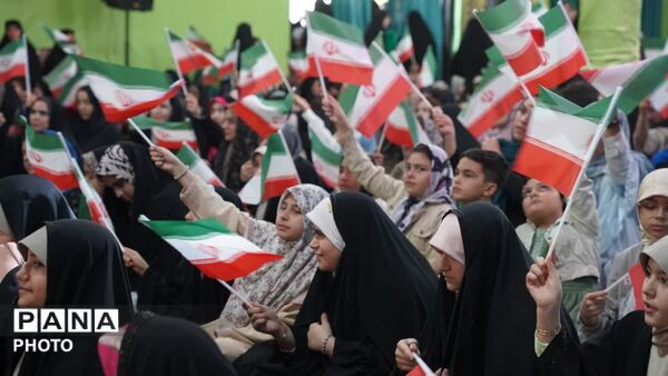 اجتماع بزرگ جشن دهه کرامت در کمالشهر 