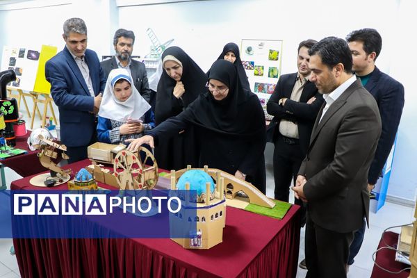 افتتاح نمایشگاه آثار برتر طرح جابربن حیان در استان زنجان