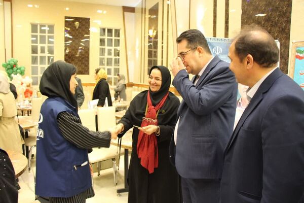  تکریم بازنشستگان در تالار مهستان شهرستان سملقان