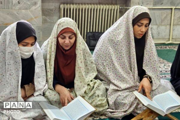 محفل نور در دبستان هدی شهر قدس