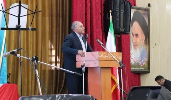 مراسم تجلیل از دانش‌آموزان برتر و پذیرفته شدگان کنکور 1404 در اندیمشک