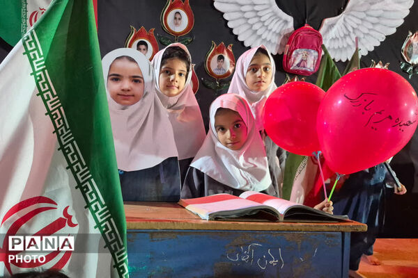 طنین یاد شهدای دانش‌آموز در ۱۶۸ شب میبد