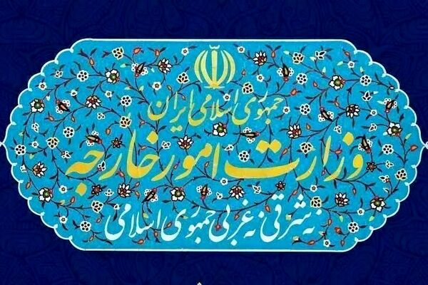 رایزنی عراقچی با وزیران خارجه ترکیه و انگلیس