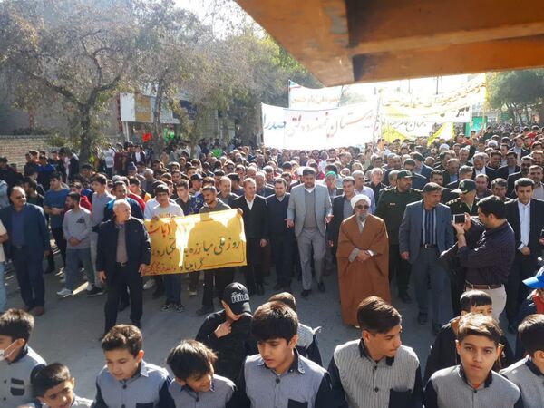 راهپیمایی روز ۱۳ آبان در شهرستان سملقان