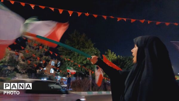 هستیم درخیابان ،محکم تر از قبل