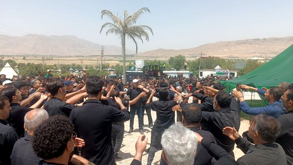 مراسم خیمه سوزان در شهر طاقانک