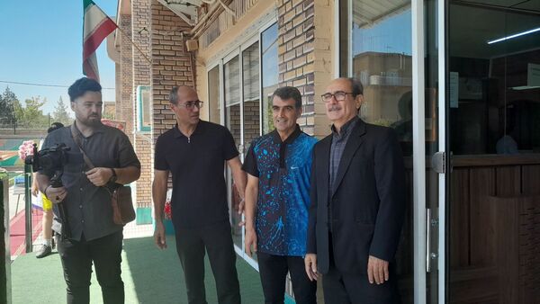از زمین چمن تا میدان همدلی