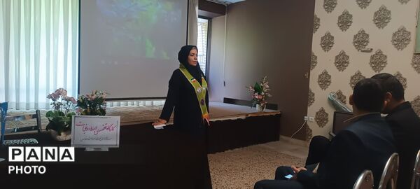  کارگاه‌های تخصصی و مهارتی سازمان دانش آموزی ناحیه سه مشهد 