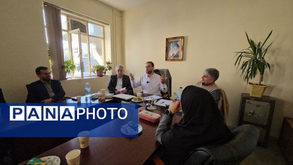 نشست قائم‌مقام سازمان دانش‌آموزی با دانش‌آموز خبرنگاران پانا کهگیلویه و بویراحمد