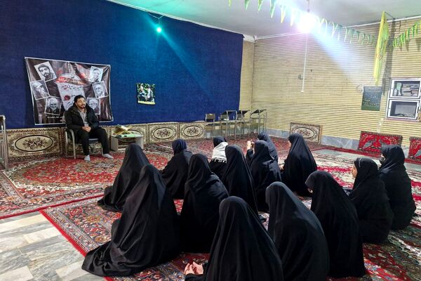 حماسه ۹ دی زنده است؛ ورامینی‌ها بار دیگر با ولایت، پیمان بستند