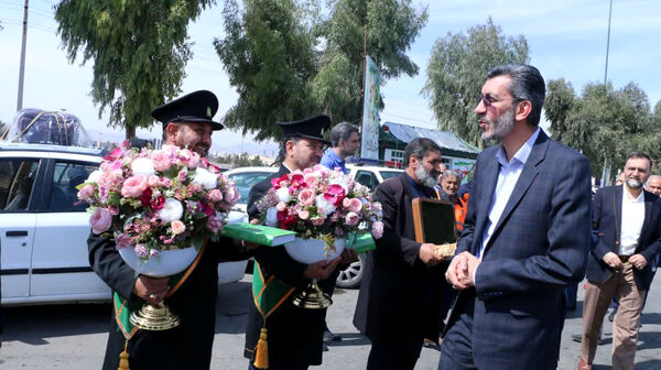 خوش‌آمدگویی مسئولان شهری قم به زائران کریمه اهل بیت(س)