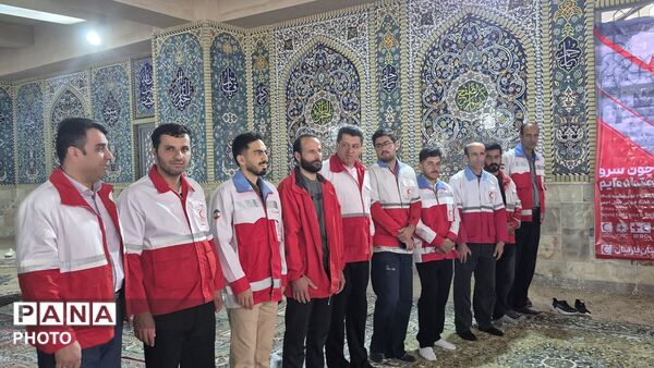 هلالی از آرامش میان موج‌های نیایش