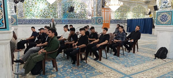بدرقه دانش‌آموزان اعزامی به پیاده‌روی اربعین 