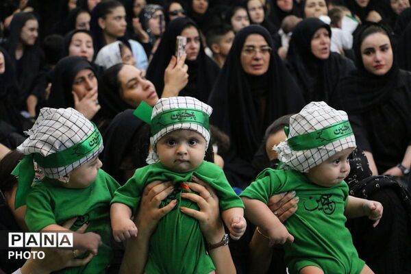 تجدید پیمان مادران قرچکی با آرمان‌های عاشورا در مراسم شیرخوارگان حسینی
