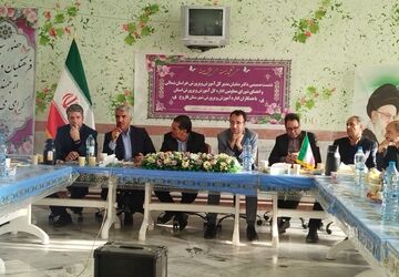 از ۳۹ مدرسه فاروج در قالب ۱۱ گروه بازدید شد
