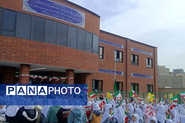 مدارس اسلامشهر یکصدا در جشن انقلاب 