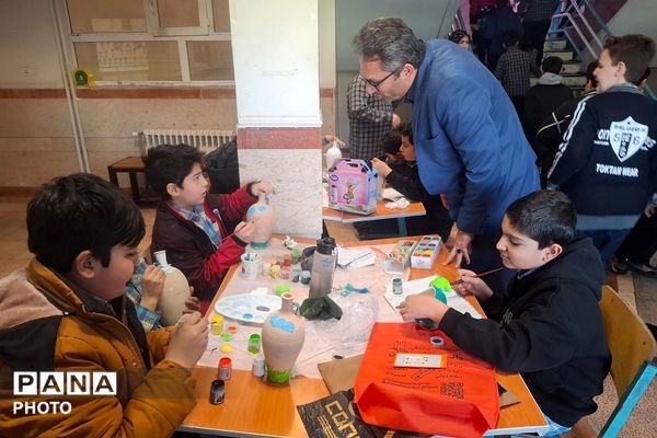 توزیع شیر رایگان در دبستان علی‌اکبر طالبی شهرری